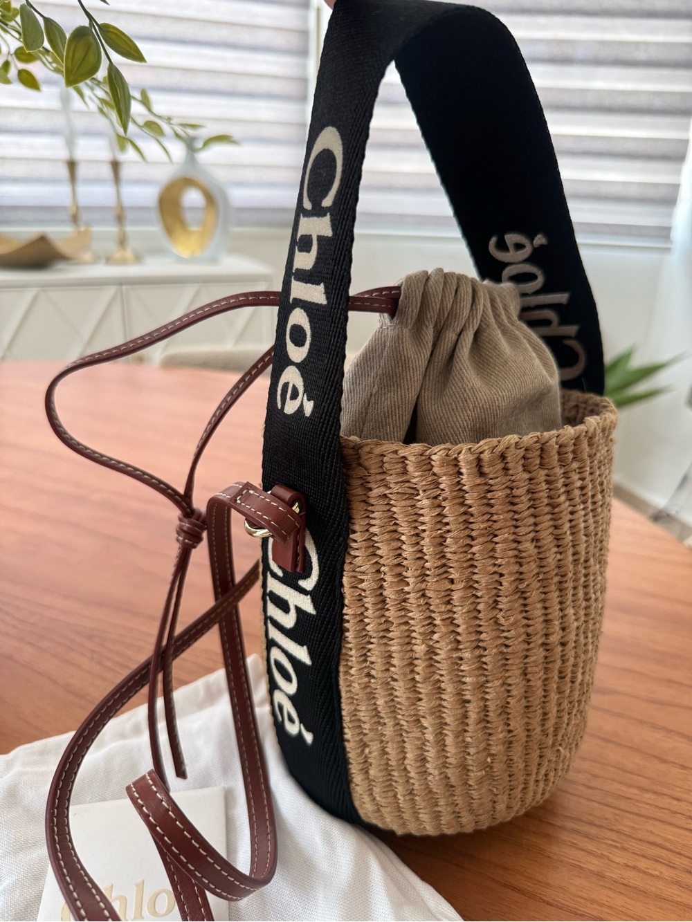 Chloé Tan Woven Straw Crossbody with Black Logo Strap LIKE NEW
